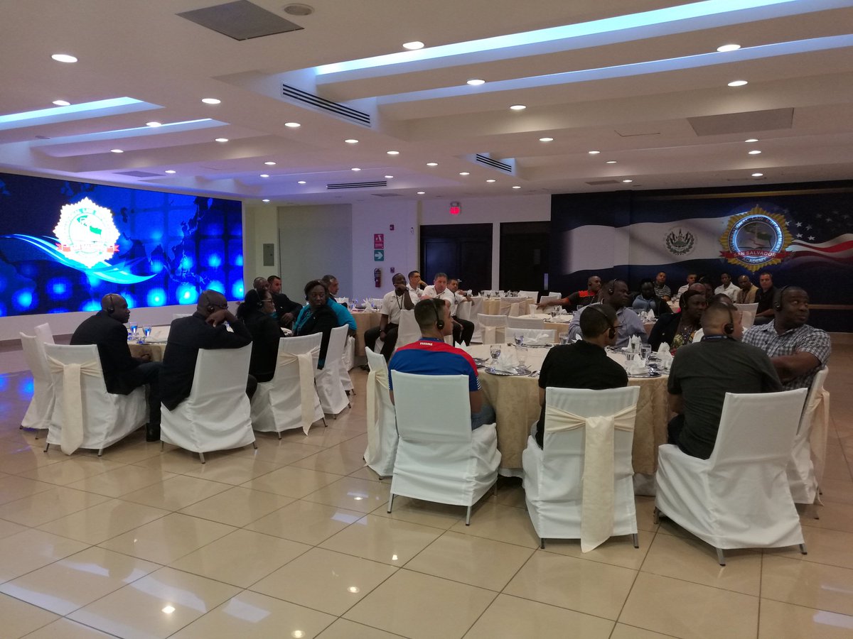 ILEASanSalvador's tweet photo. Esta noche, con una cena especial, le damos la bienvenida a #ILEA a las delegaciones de Bahamas, Belice, Haití, Jamaica, Panamá, República Dominicana y El Salvador al Curso Fuerzas de la Ley y Desarrollo de Liderazgo #LELD 01 - 2018, el cual tendrá una duración de seis semanas. https://t.co/6OIw5nnK1m