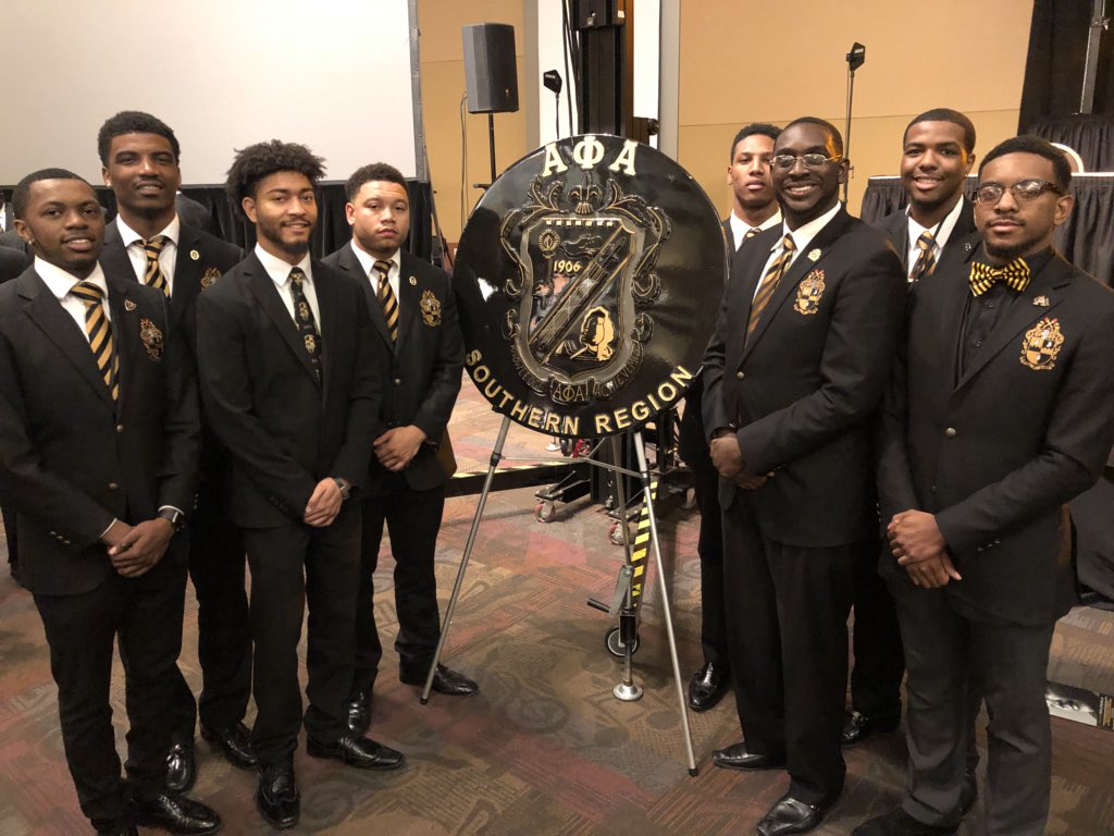 TauPhiAlphas's tweet photo. Tau Phi Chapter bruhs at our 87th Southern Regional Convention 🤙🏾 #RememberingTheDream https://t.co/hQjrfdKUID