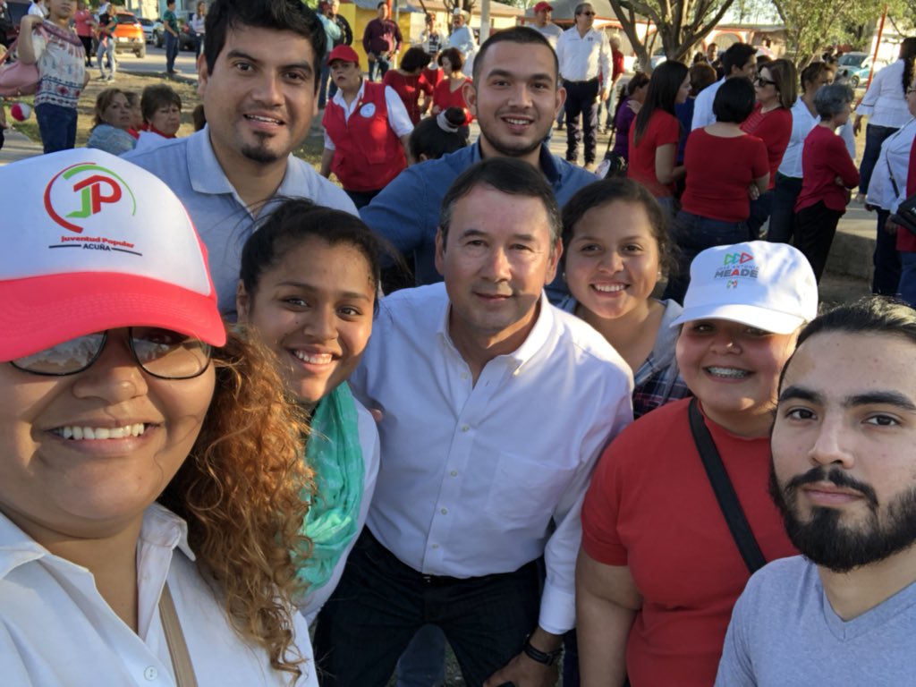 ArmandoRegalado's tweet photo. En #Acuña recibimos con gusto a los Candidatos
#FernandoPurón para #DiputadoFederal y #VerónicaMartínez para #Senadora #SomosPRI
#AvanzarContigo
#PepePresidente
#VamosConTodo
#RedJP https://t.co/Dwsw4KPivj