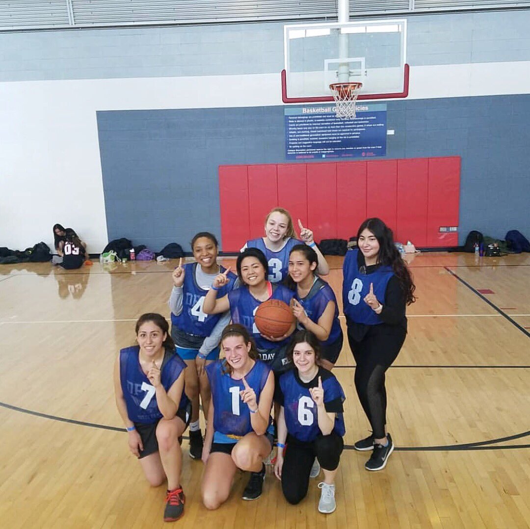 UICCSI's tweet photo. Group highlights from @uicgreek Greek Week 2018 Basketball, Dodgeball, and Volleyball tournaments this weekend!
🏀🔥🏐
Green week continues till April 12th! For more info on events, go to https://t.co/KTyPRRxjuU! #GoFarGoGreek https://t.co/eXOZnnFbyg