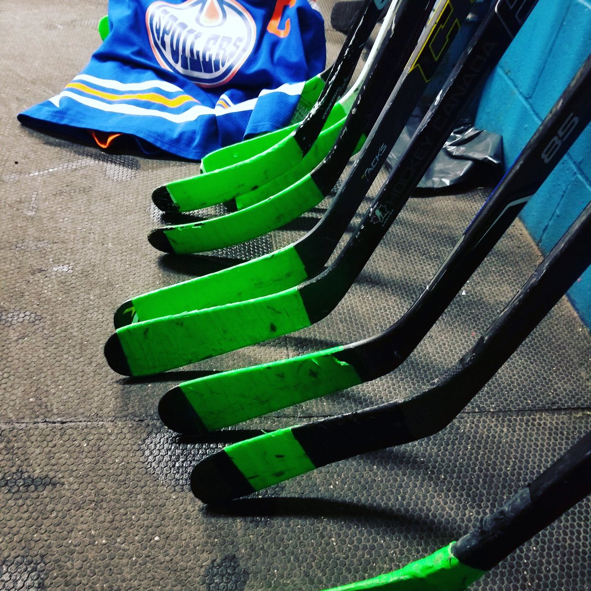 oilymcslip's tweet photo. Today we play for you @humboldtbroncos  hockey is about family and from our Spoilers family to all of yours we #prayforhumboldt https://t.co/w7bZ030hNn