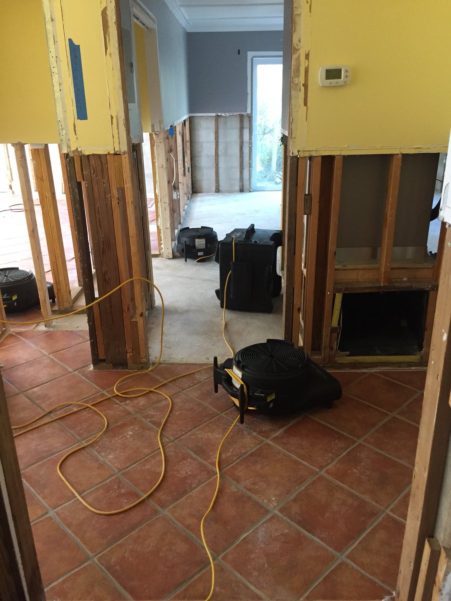 FloodRescue's tweet photo. This is what we do https://t.co/oOj8bp3wjz