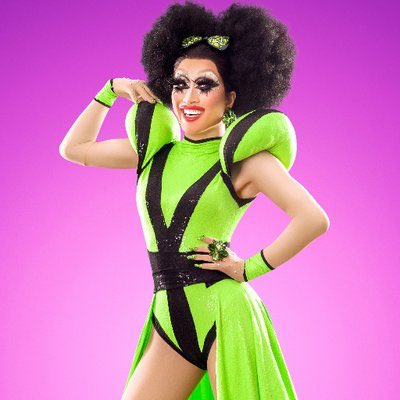 ureaditwell's tweet image. U Read It Well Podcast: EP3- Tap That App w/ guest judge @PatrickFXavier #dragrace It’s #wiggate y’all! 
ureaditwell.libsyn.com
