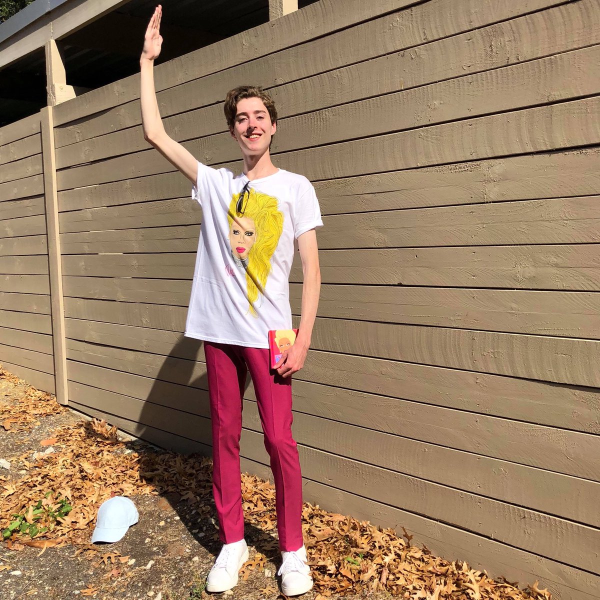 ureaditwell's tweet image. U Read It Well Podcast: EP3- Tap That App w/ guest judge @PatrickFXavier #dragrace It’s #wiggate y’all! 
ureaditwell.libsyn.com