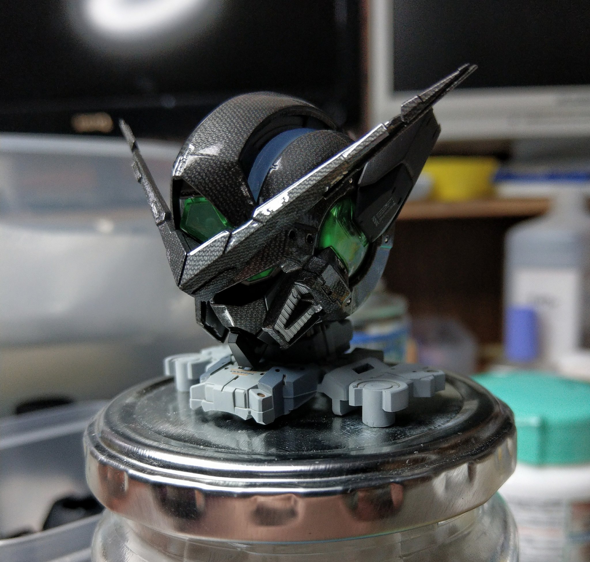 ウツギ в X: „PGガンダムエクシア塗装粗方終わったので頭部だけ