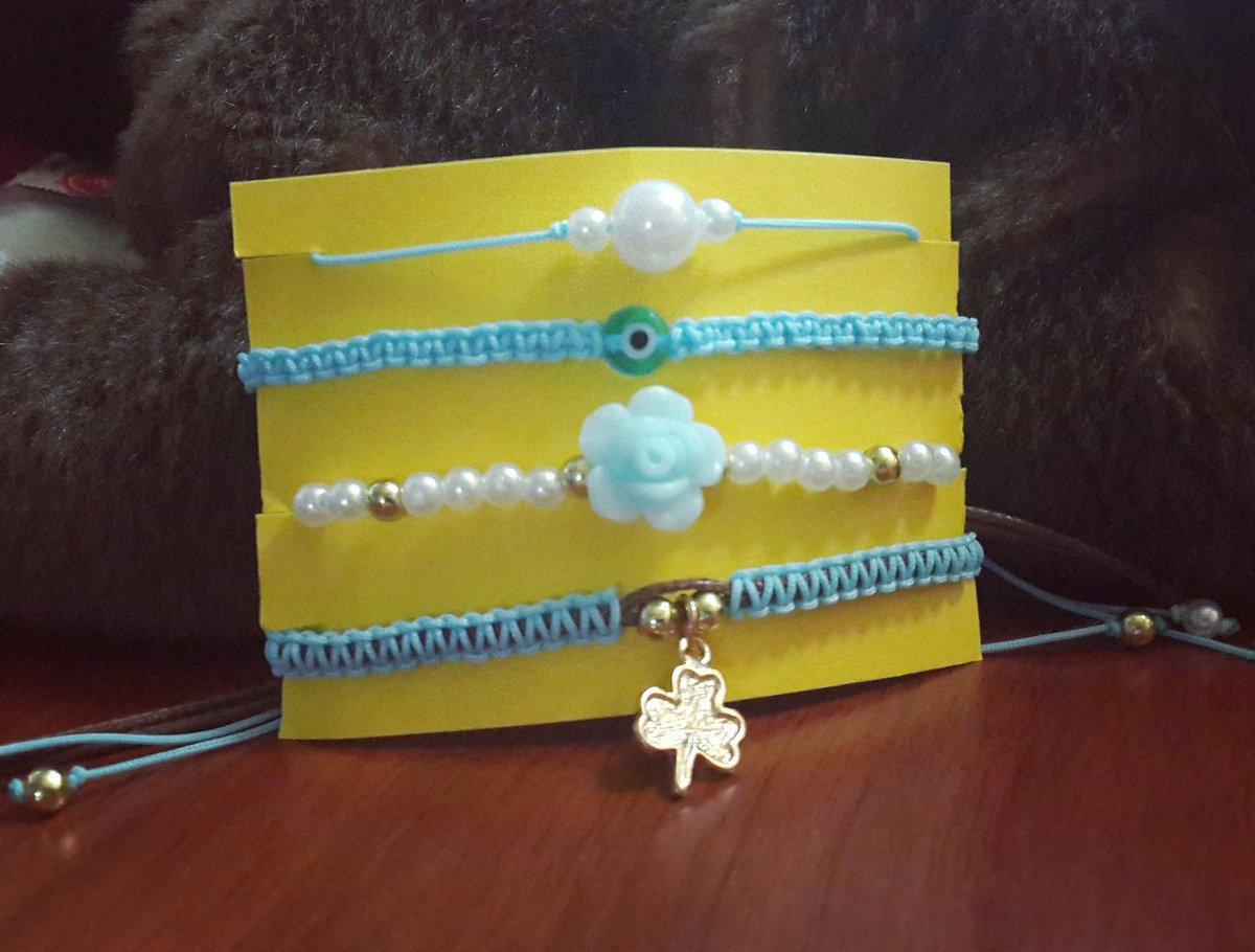ElephantsVzla's tweet photo. Cuarteto de pulseritas disponibles 💙 🍀 ⭕ 🐘 🐘 #goodnight #blue #pearl #combo #four #team #macrame #rose #pzo #guayana #venezuela #bracelet #armcandy #pretty #love #beautiful #braceletstacks #trendy #instagood #fashion #braceletsoftheday #fashionlovers #fashionista #elephant https://t.co/E2Bn7oj0PG