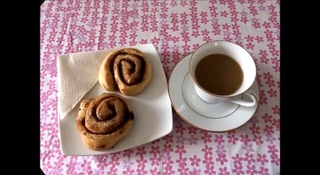 MargaBalda's tweet photo. #RecetaDelDía ‼️

Roles de canela 😋
👇🏻👇🏻👇🏻👇🏻👇🏻👇🏻
 
https://t.co/e0DoxM8uaz

¡Suscríbete! 💡

#8Abr #Recetas #rolesDeCanela #RecetasDulces #DomingoDeGanarSeguidores #BuenasNoches 🌙 

@DIAPARATUSEMANA https://t.co/nAVFofjpWb