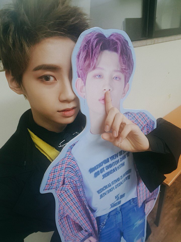 Up10tionBrazil's tweet photo. [#TWITTER| 07/04/18] Atualização de Wei no Twitter

TRANS: Jinhoo hyung shh! Hoje é o meu dia! #WEI #WeiDay #WeiLand https://t.co/foKq5N3SeP