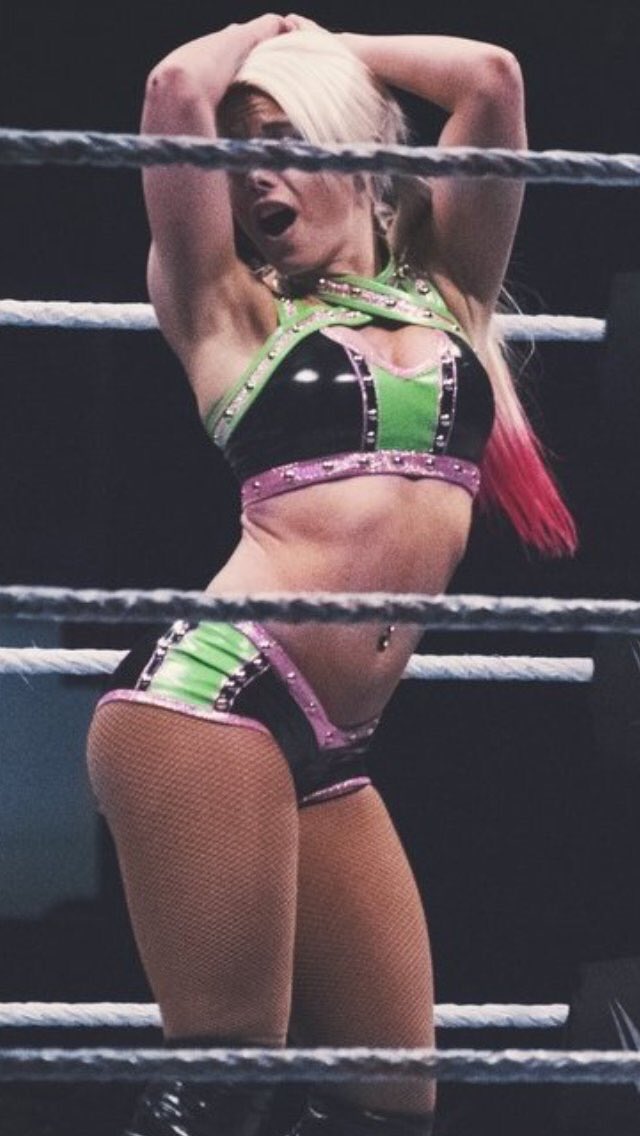 Alexa Bliss bringing that booty to. like. 
