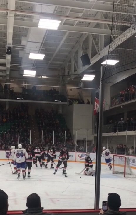 georgebrowne123's tweet photo. Great cultural weekend to kick off the #canada2018 study tour, including Toronto, Ice Hockey, A Maple Syrup Farm, and Niagara Falls! #rhstudentlife @RHC_Agriculture @UCReaseheath https://t.co/95l8OKwBnH