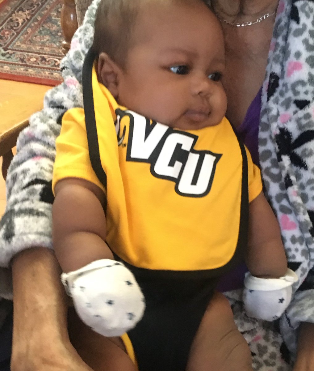 amanda723PR's tweet photo. #VCU offers some really cool apparel for all ages. Including babies, like my nephew who just turned 6 months this week! #twitterscavangerhunt #masc336 https://t.co/LahROml3pn
