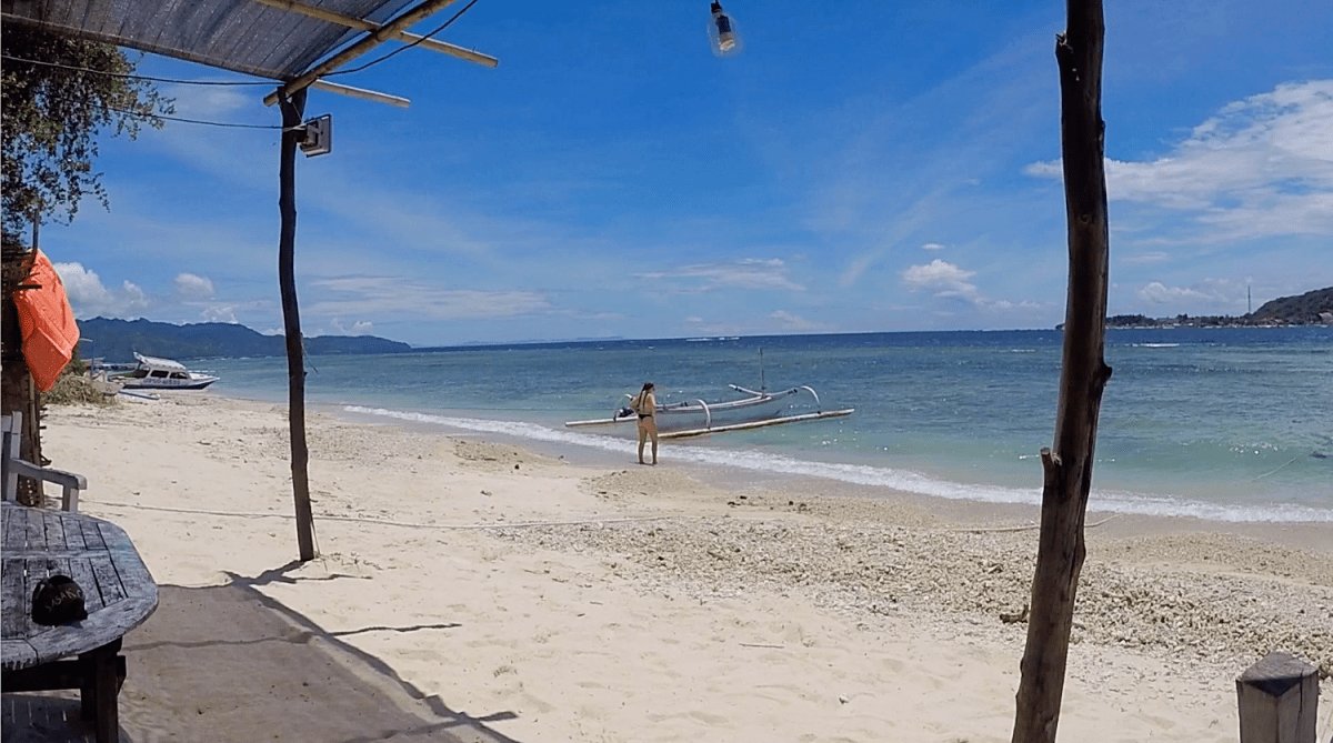 blogplotter's tweet image. Whisk away the spring blues and dream about #snorkeling in the Gili Islands bit.ly/2pKAdyT #giliislands #gili