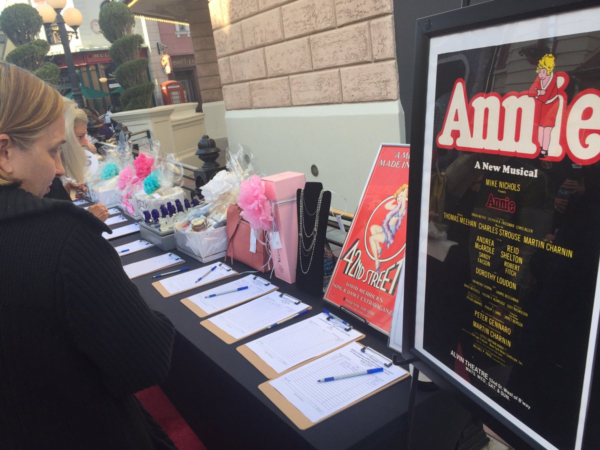 tscalliance's tweet photo. Our 17th Annual #Comedy4aCure is off and running! Thank you @JimOHeir,   @Followtheblonde, @ShaneBrady8, @WendyLiebman, @KateFlannery, @Ornyadams, @JimmyShubert, the Tony Gurrero quartet and the rest of our incredible performers for your incredible support! #CFAC17 https://t.co/0QDeFw1fgg