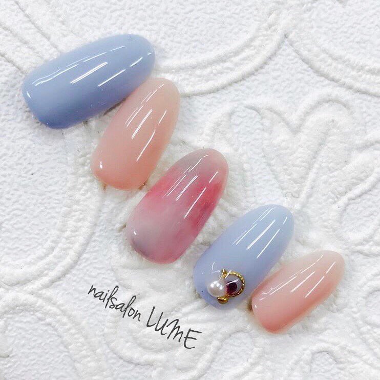 LumeNailsalon's tweet photo. タイダイネイル🤗💕
こちらも爽やかブルー💁
.
.
. .
営業時間◆10時〜19時 ●LINE ＠nih0679w ●ネット予約→https://t.co/BRqahgshQu… ♡初回OFF無料♡
☆
#上本町ネイル #谷9ネイル #タイダイネイル #マーブルネイル #スワロフスキー #ブルーネイル#春ネイル#夏ネイル https://t.co/zBw2QPRSf7