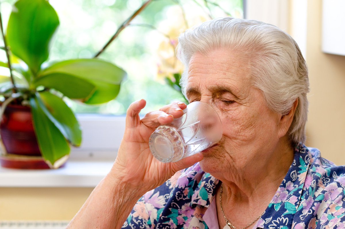 SEastSydHealth's tweet photo. APRIL FALLS MONTH | This April the focus is on #nutrition and #hydration for older people. When older people don’t consume enough food or water they lose muscle &amp; strength and can become unsteady on their feet. This puts them at greater risk of a #fall. https://t.co/hqOFBG4kfX https://t.co/hSlY0tka17