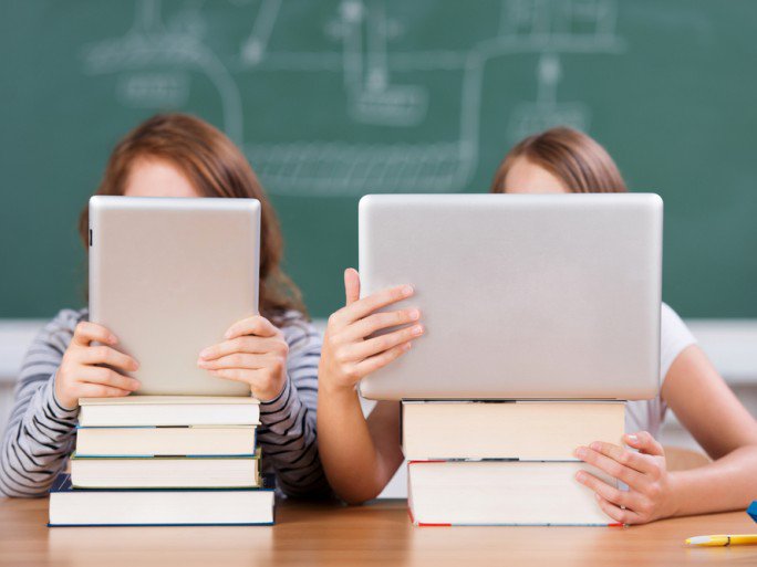 ITespressoIT's tweet image. Samsung con il MIUR, come avvicinare i ragazzi allo sviluppo di app Android - is.gd/gezy8e #LetsApp #MIUR #Samsung