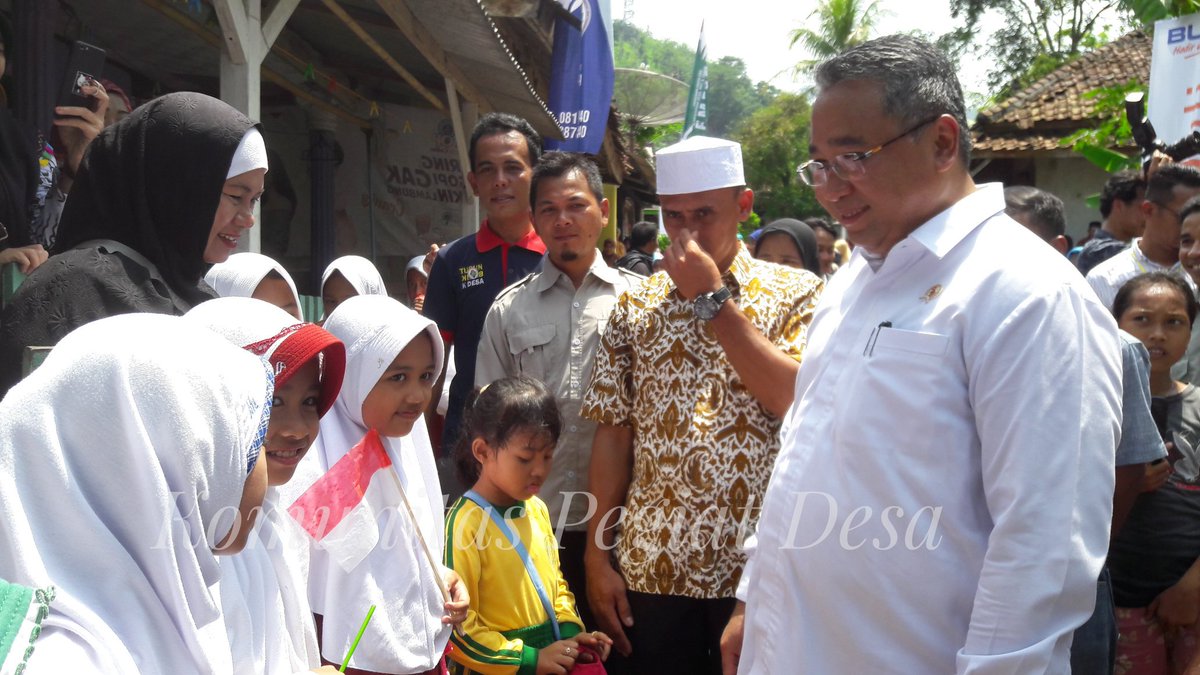 komunitas_desa's tweet photo. Kunjungan kerja d Desa Citarik palabuhanratu,Sukabumi
@jokowi @EkoSandjojo @taufikmadjid71 @tppindonesia https://t.co/US2brzQnbB