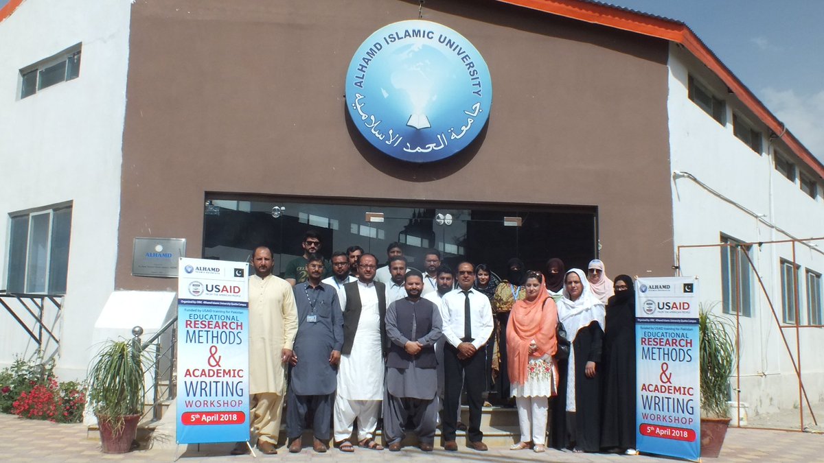 AlhamdIslamicUn's tweet photo. ORIC - Alhamd Islamic University Educational Research Methods and Academic Writing Workshop. (Day 2 Session) Focused on Qualitative &amp; Quantitative Research.(Day 3 Session) Academic Writing &amp; Certification Distribution at AIU. https://t.co/S8lKCgazHq