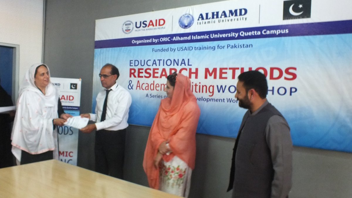 AlhamdIslamicUn's tweet photo. ORIC - Alhamd Islamic University Educational Research Methods and Academic Writing Workshop. (Day 2 Session) Focused on Qualitative &amp; Quantitative Research.(Day 3 Session) Academic Writing &amp; Certification Distribution at AIU. https://t.co/S8lKCgazHq