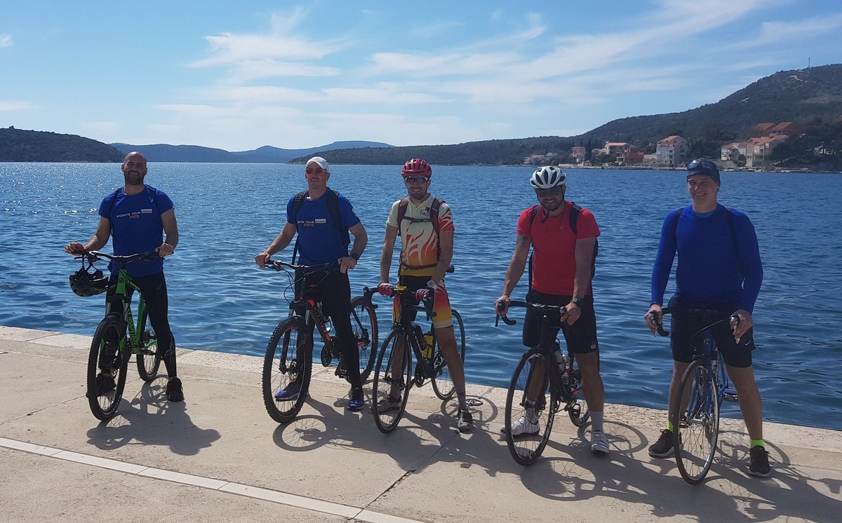 duactiveholiday's tweet photo. Triathlon Club Dubrovnik team testing new scenic routes for our Biking Tours 🙂🏞📷 Everyone had the same coment: "We are so lucky to live here" 😀🚴🏽‍♂️

https://t.co/Z85cJxLZZU
#Dubrovnik #dubrovnikactiveholidays #running #biking #swimming #kayking #activevacation https://t.co/wCyt2dPSwv