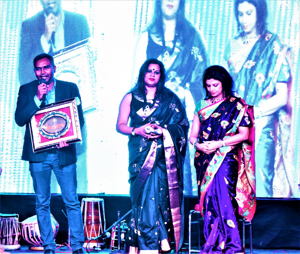 MarineSeaTurtle's tweet photo. Got felicitated for extraordinary work  #SocialCause #AnimalWelfare #SeaTurtleConservation #marinelife @India through @myvetswildlife @myvetswildlife5 @Shelter4Strays @UNEnvironment @UNDP_India @CMOMaharashtra @SMungantiwar https://t.co/RHjPMx0AT2