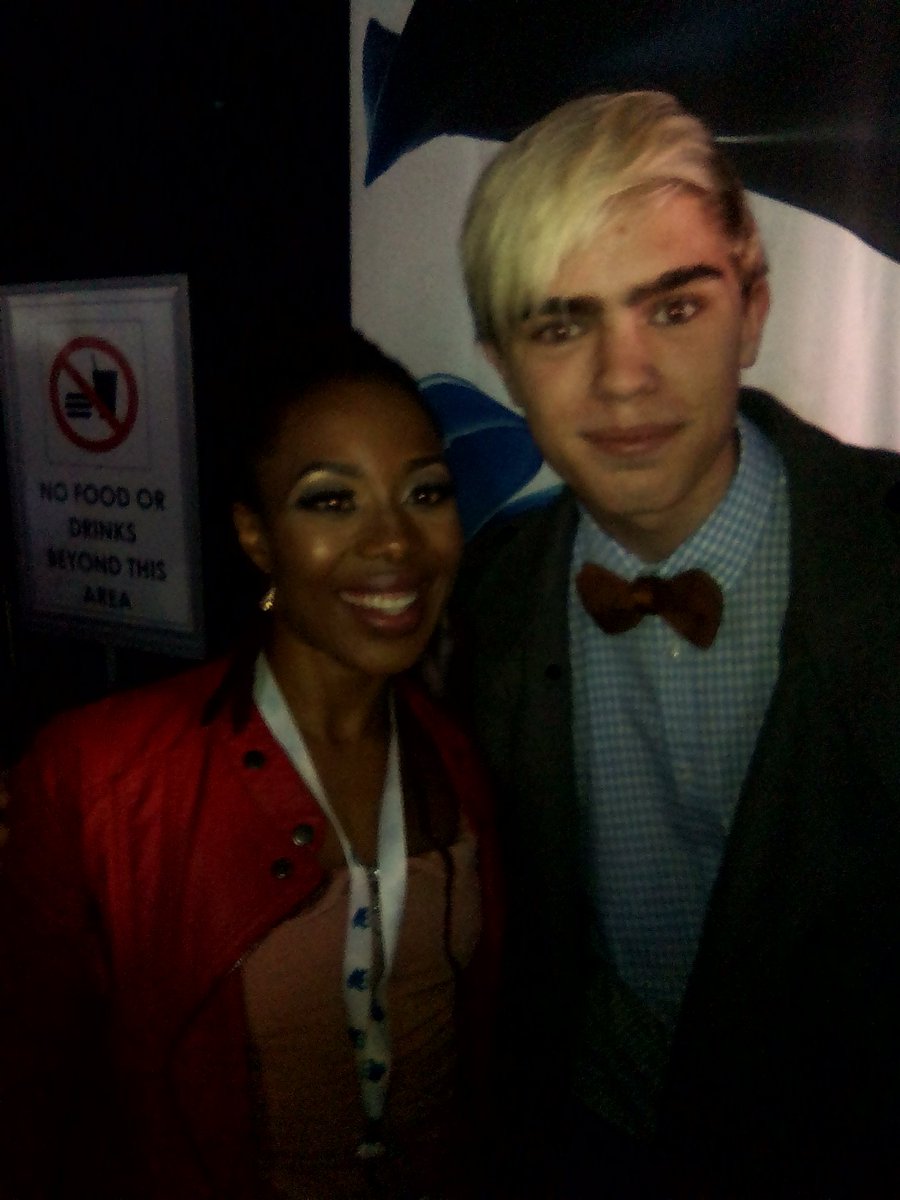JoshuaS0102's tweet photo. Thank you so much @TraceyLange for an absolutely fantastic evening. It was a night to remember, it was amazing to see how everything WORKS 😍😎 https://t.co/EkXvuvQaJl