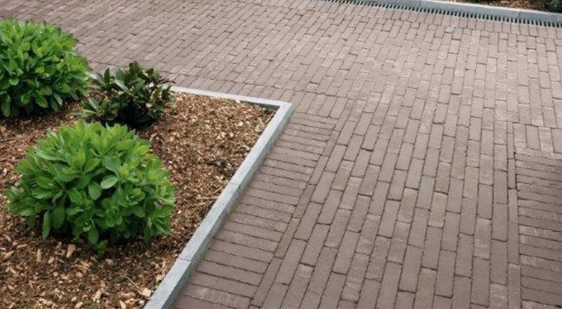 Boasting the potential to last several lifetimes, our extensive range of #tumbled #clay #pavers offers a unique #rustic style #paver ideally suited for #domestic #garden #designs and #commercial #schemes alike bit.ly/2DYQjdG