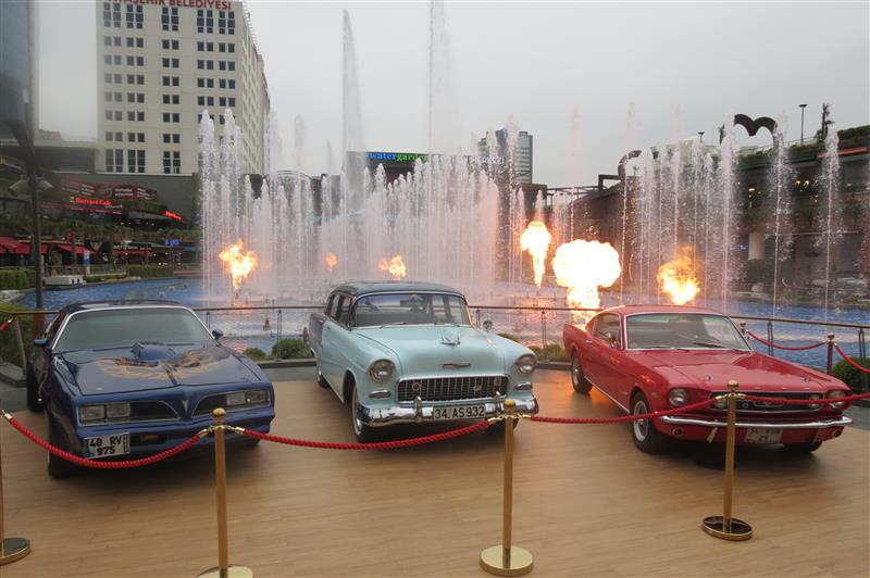 ikodklasik's tweet photo. #Watergarden' da "Kışa Veda" sergimiz yoğun ilgi gördü... #klasikotomobil #classiccar #huqqabaz #ikod #ikodklasik https://t.co/jJSUHi1Rf8