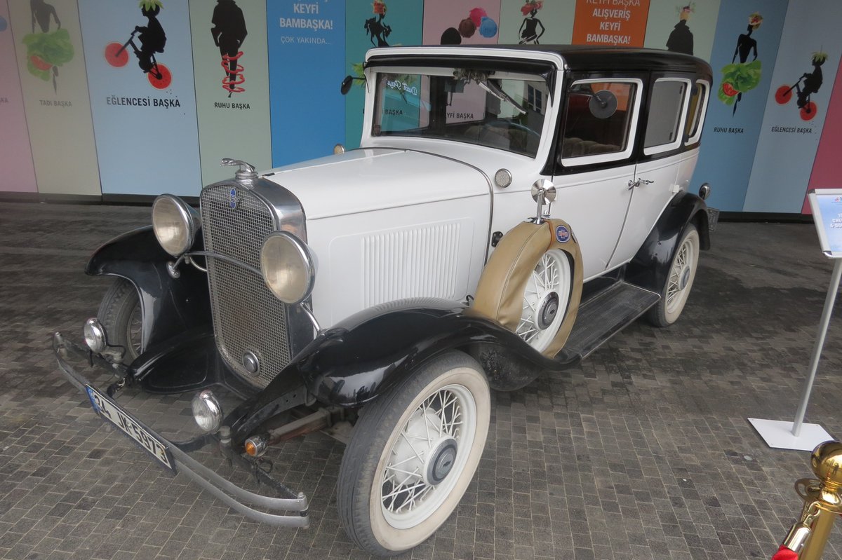 ikodklasik's tweet photo. #Watergarden' da "Kışa Veda" sergimiz yoğun ilgi gördü... #klasikotomobil #classiccar #huqqabaz #ikod #ikodklasik https://t.co/jJSUHi1Rf8