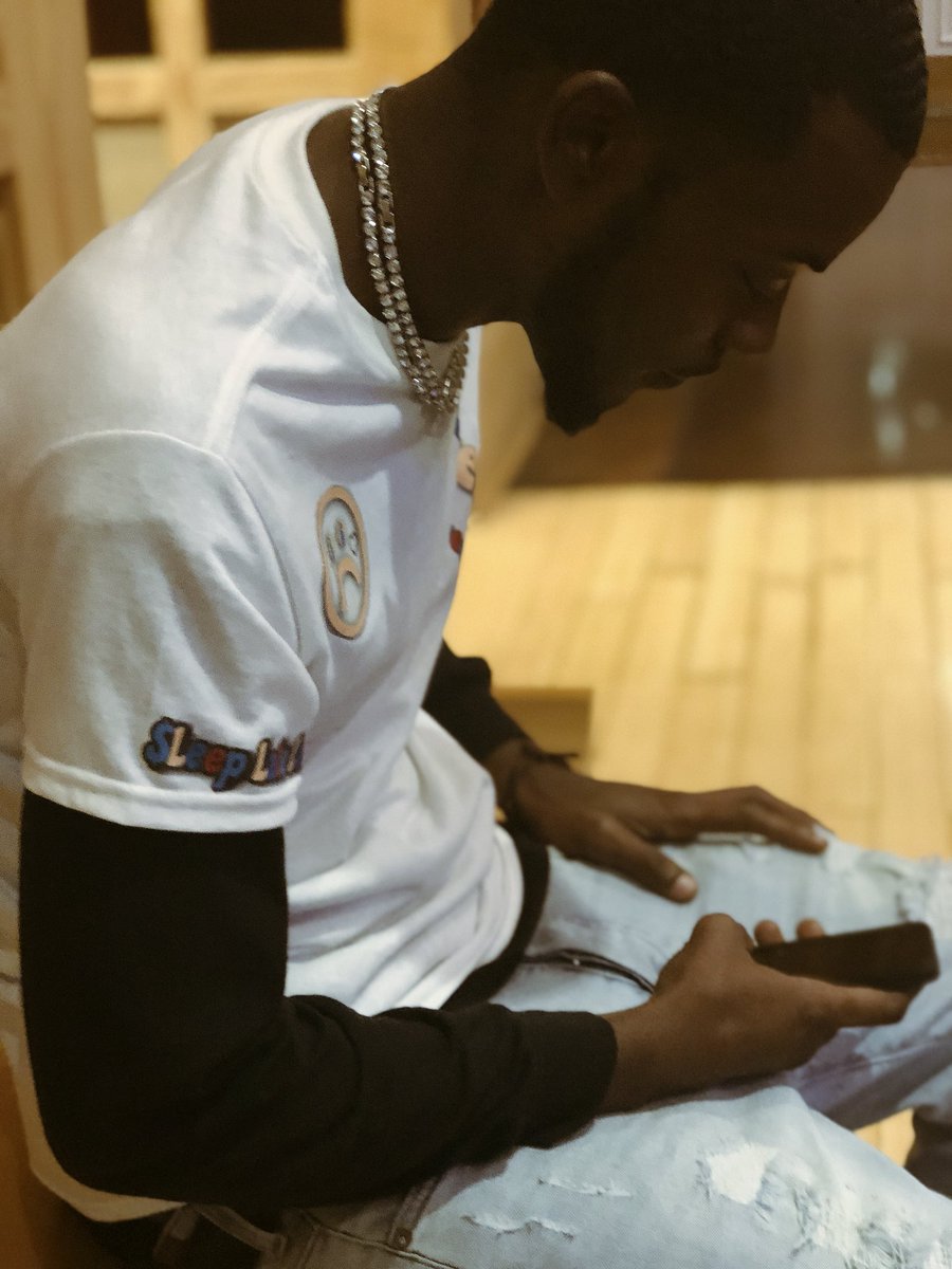 Nobreaksallwork's tweet image. $leep Late Lo$e Weight #APNB 💎☹️