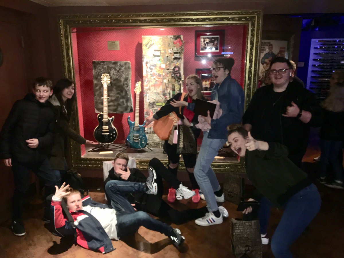 GCSE Music students rocking out at Hard Rock Cafe NY! #MYTinNYC <a href="/MytonDramaDept/">Myton Drama Dept</a>