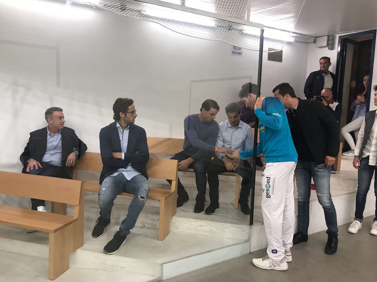 Els jugadors de la Davis visiten Pelayo després del triomf front Alemanya i s'interessen pel nostre esport nacional. Gràcies des de  @GVAculturesport pel detall a <a href="/spaintenis/">Tenis spain Apuestas</a> <a href="/fedteniscv/">Federación de Tenis de la Comunidad Valenciana</a> <a href="/RafaelNadal/">Rafa Nadal</a> <a href="/DavidFerrer87/">David Ferrer</a> <a href="/feliciano_lopez/">Feliciano López</a>