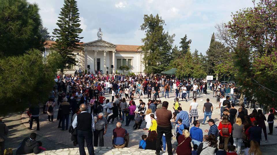 CyprusAeropolis's tweet photo. #Easter Monday in #Cyprus is all about excursions, family gatherings &amp; cultural events celebrating tradition! People will gather to play games such as egg races, enjoy the cultural programmes which are open to the public, organized in Kiti, Voroklini, Pervolia, Avgorou and more! https://t.co/a34dmn80pd