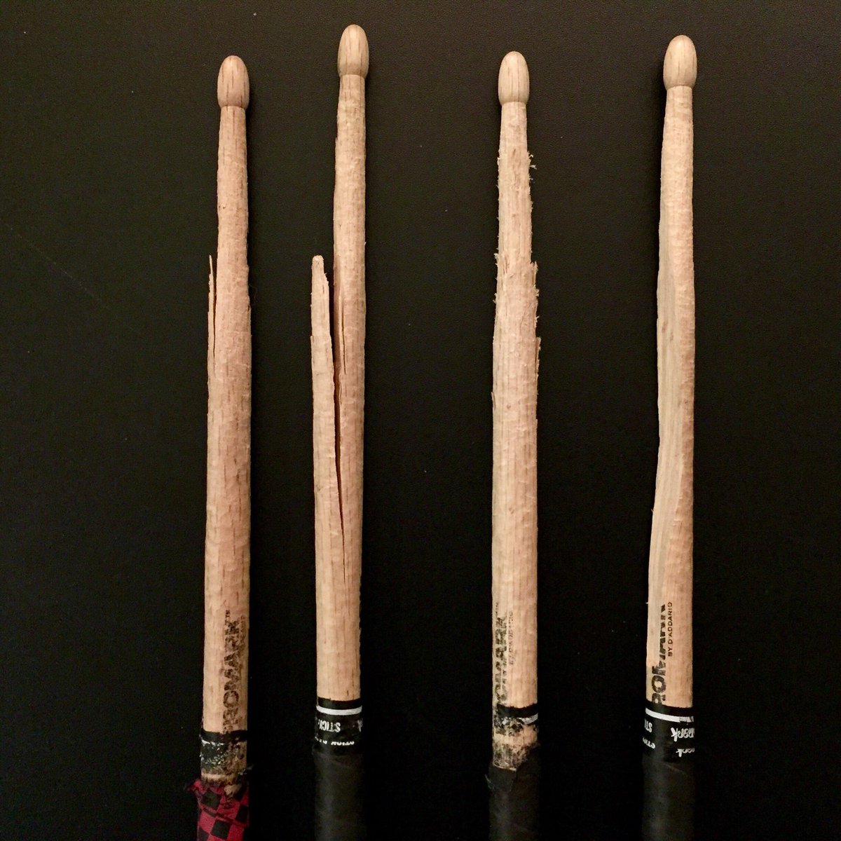 josephinewiggs's tweet image. Dear .@promarksticks please send #jimmacpherson some new sticks .@thebreeders #neilpeart