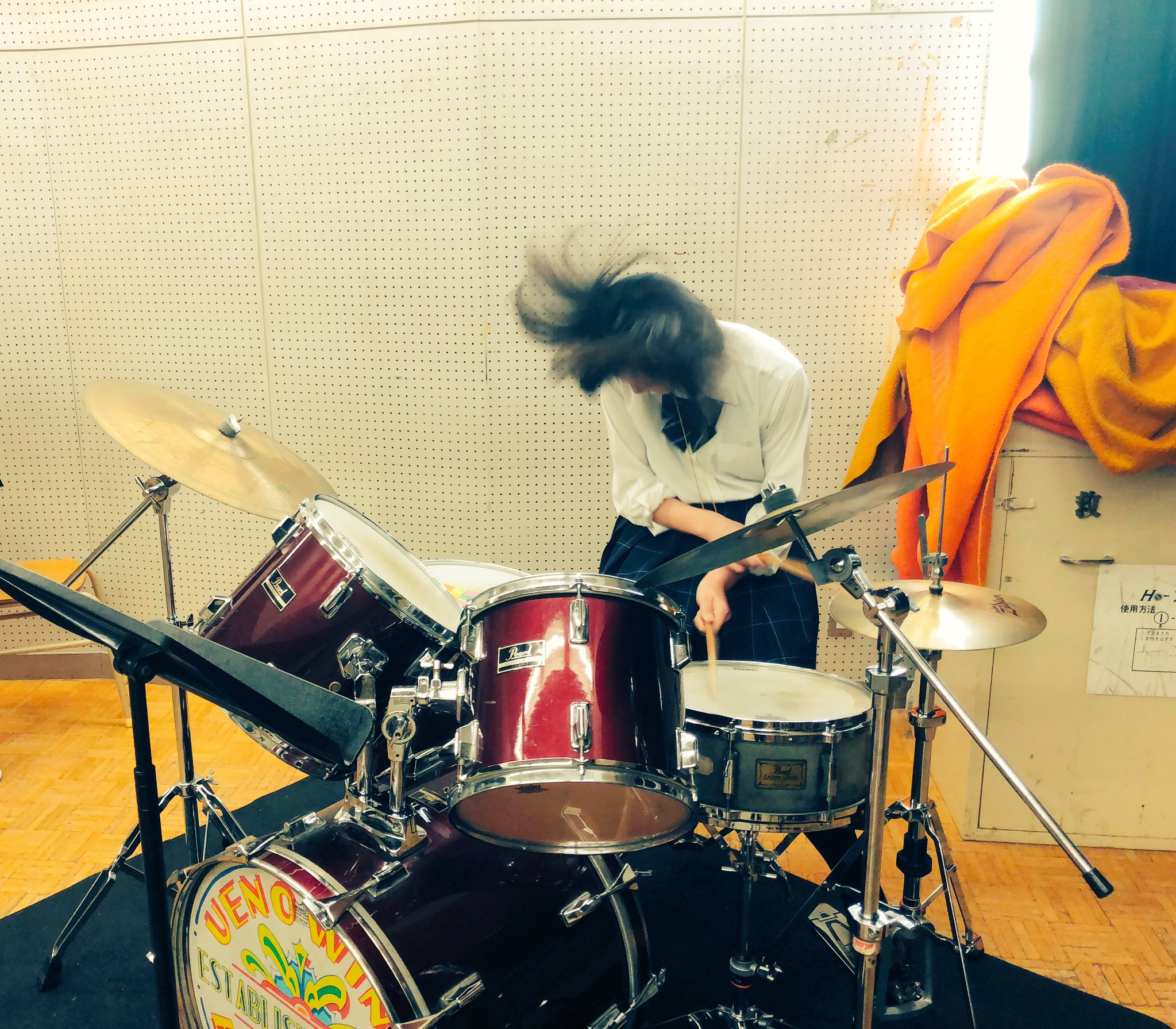 都立上野高校 吹奏楽部 No Twitter 新1年生の皆さんご入学おめでとうございます 吹奏楽の演奏はいかがでしたか 今回は入場 課題曲 南風のマーチ 退場 嵐 Guts を演奏させて頂きました 明日の新入生歓迎会もお楽しみに 春から上野高校 上野高校