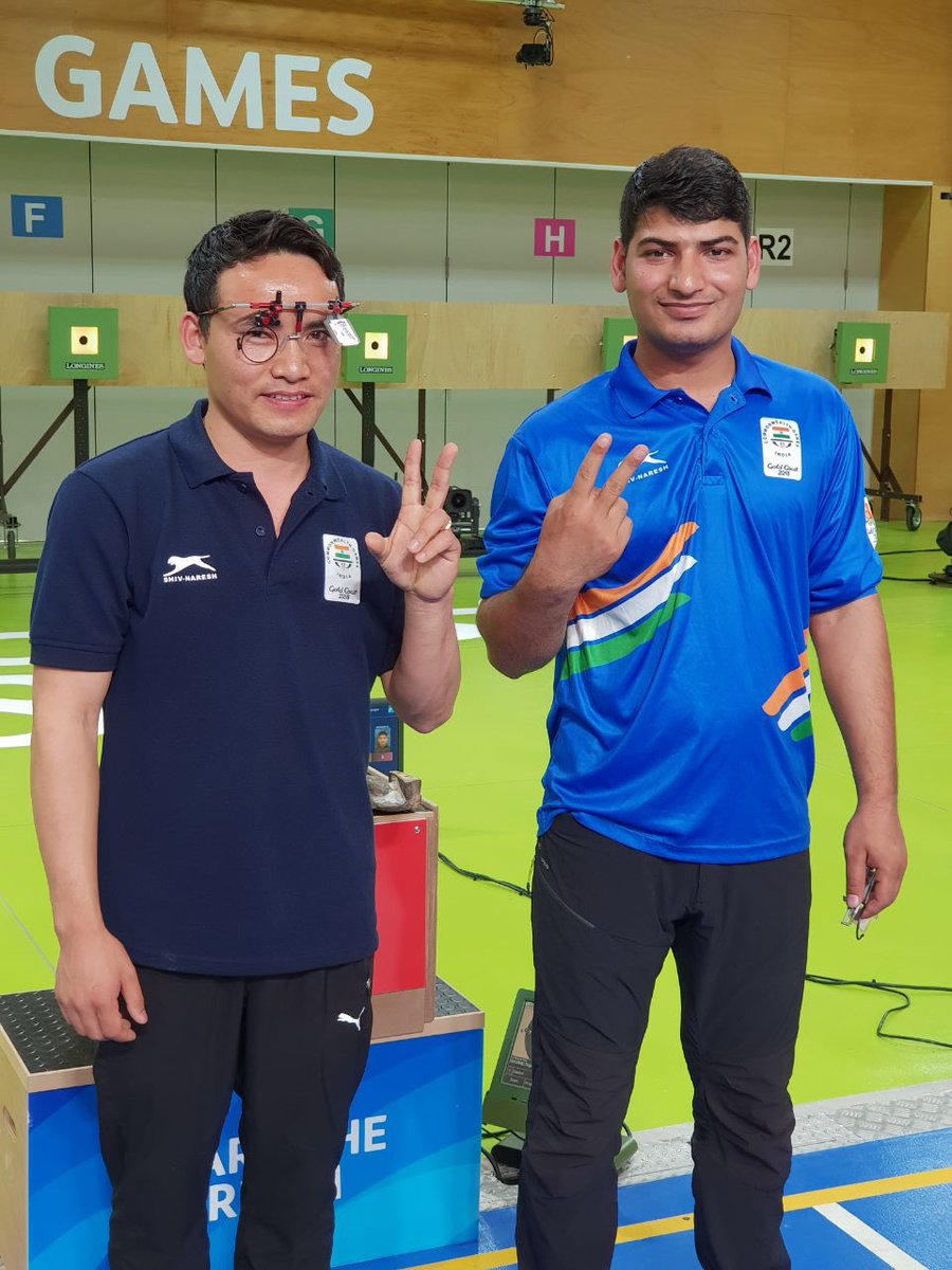 Ra_THORe's tweet photo. Keep the medals coming! 😊

Another young gun, Om Mitharwal bags a 🥉in the 10 m Air Pistol event after equaling the qualification record of 584. #GC2018 #CWG2018

The games are getting bigger and better for India with every passing day. Keep winning! #RangDeTiranga 🇮🇳 https://t.co/c44ZVj6Sdj