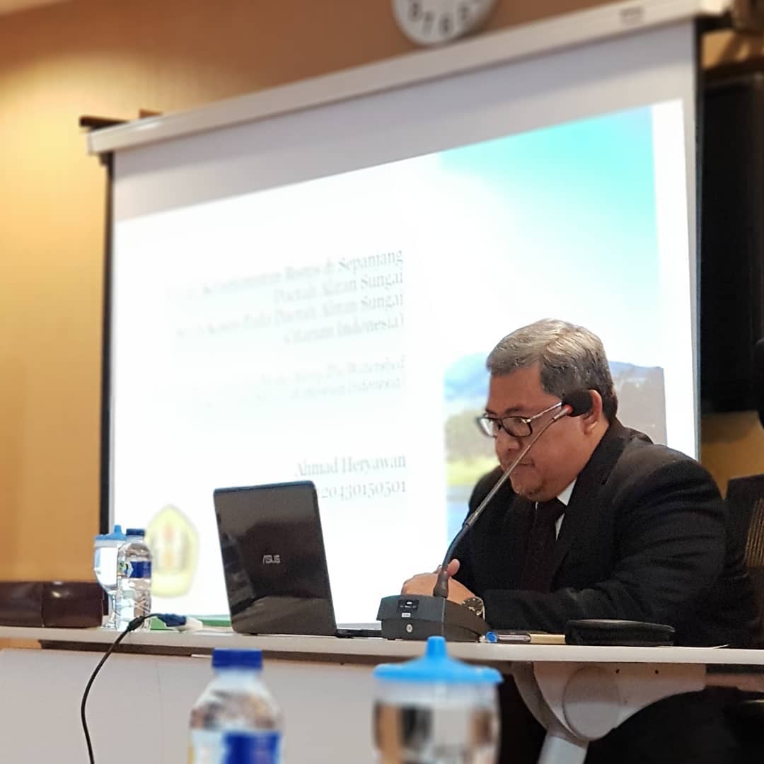 DPP PKS (@pksejahtera) on Twitter photo Bukan cuma anak MTs-SMA aja loh yang ujian. Gubernur Jawa Barat Kang <a href="/aheryawan/">Ahmad Heryawan</a> hari ini juga lagi ujian naskah disertasi di Universitas Padjajaran, Bandung.
Luar biasa, disela kesibukan memimpin daerah terbesar di Indonesia dan menghasilkan ratusan penghargaan itu. Bukan cuma anak MTs-SMA aja loh yang ujian. Gubernur Jawa Barat Kang <a href="/aheryawan/">Ahmad Heryawan</a> hari ini juga lagi ujian naskah disertasi di Universitas Padjajaran, Bandung.
Luar biasa, disela kesibukan memimpin daerah terbesar di Indonesia dan menghasilkan ratusan penghargaan itu.