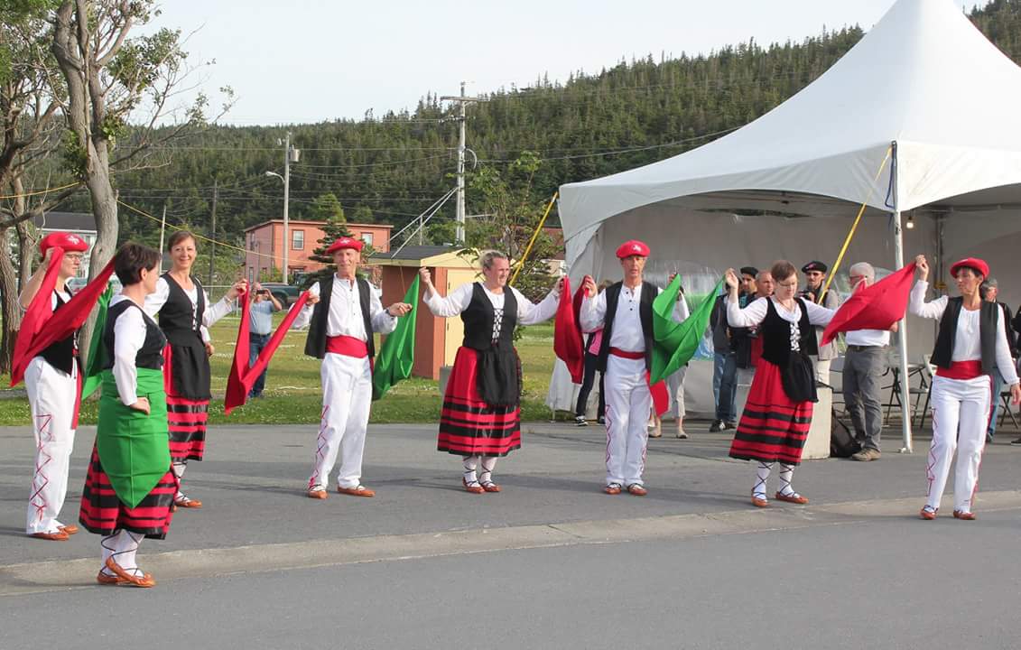 stouff975's tweet photo. Petit souvenir de Plaisance 2017 #Ternua2017 #indianoak #Euskadi #placentia #orokbatspm #fêtesbasques2017 https://t.co/cHgYX2rvvj