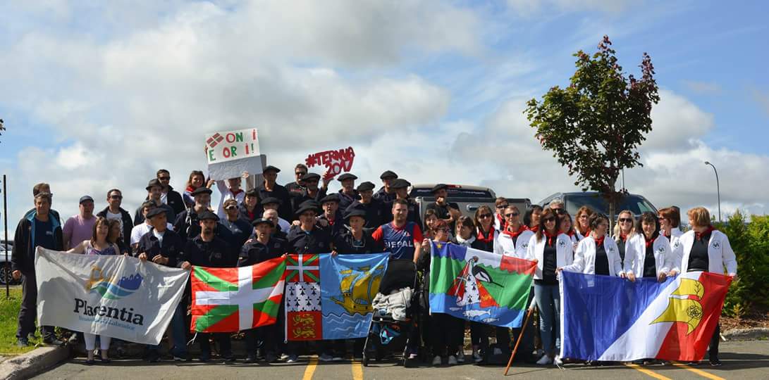 stouff975's tweet photo. Petit souvenir de Plaisance 2017 #Ternua2017 #indianoak #Euskadi #placentia #orokbatspm #fêtesbasques2017 https://t.co/cHgYX2rvvj