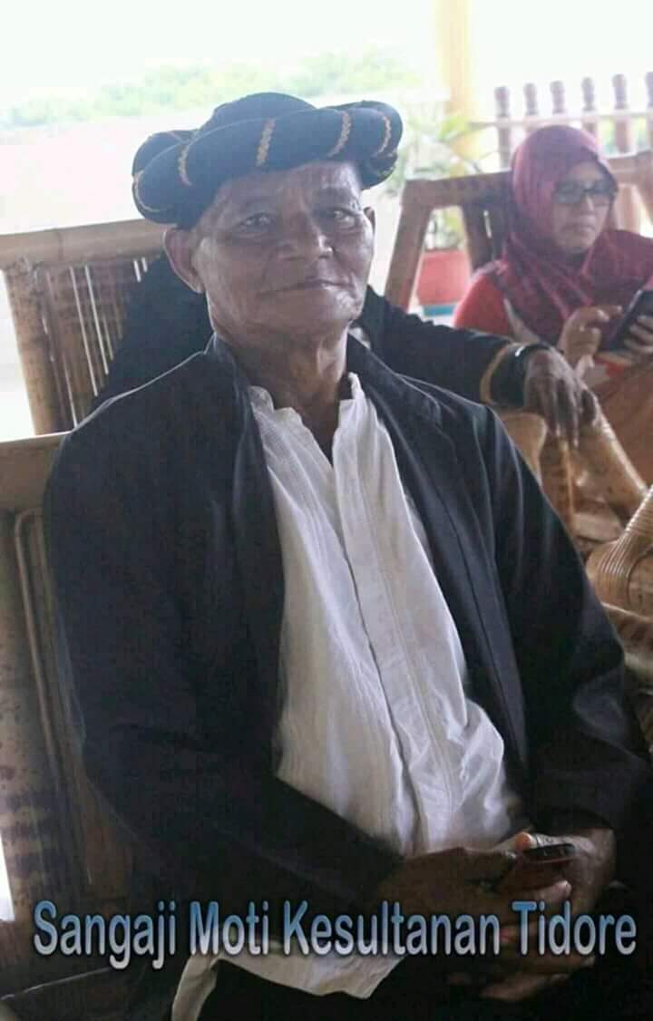 Maluku_Utara's tweet photo. RIP FOR SANGAJI MOTI KESULTANAN TIDORE #kesultanan Allahuakbar senyuman sebelum di kafankan #tidore #RIP https://t.co/syjYQIHYJw