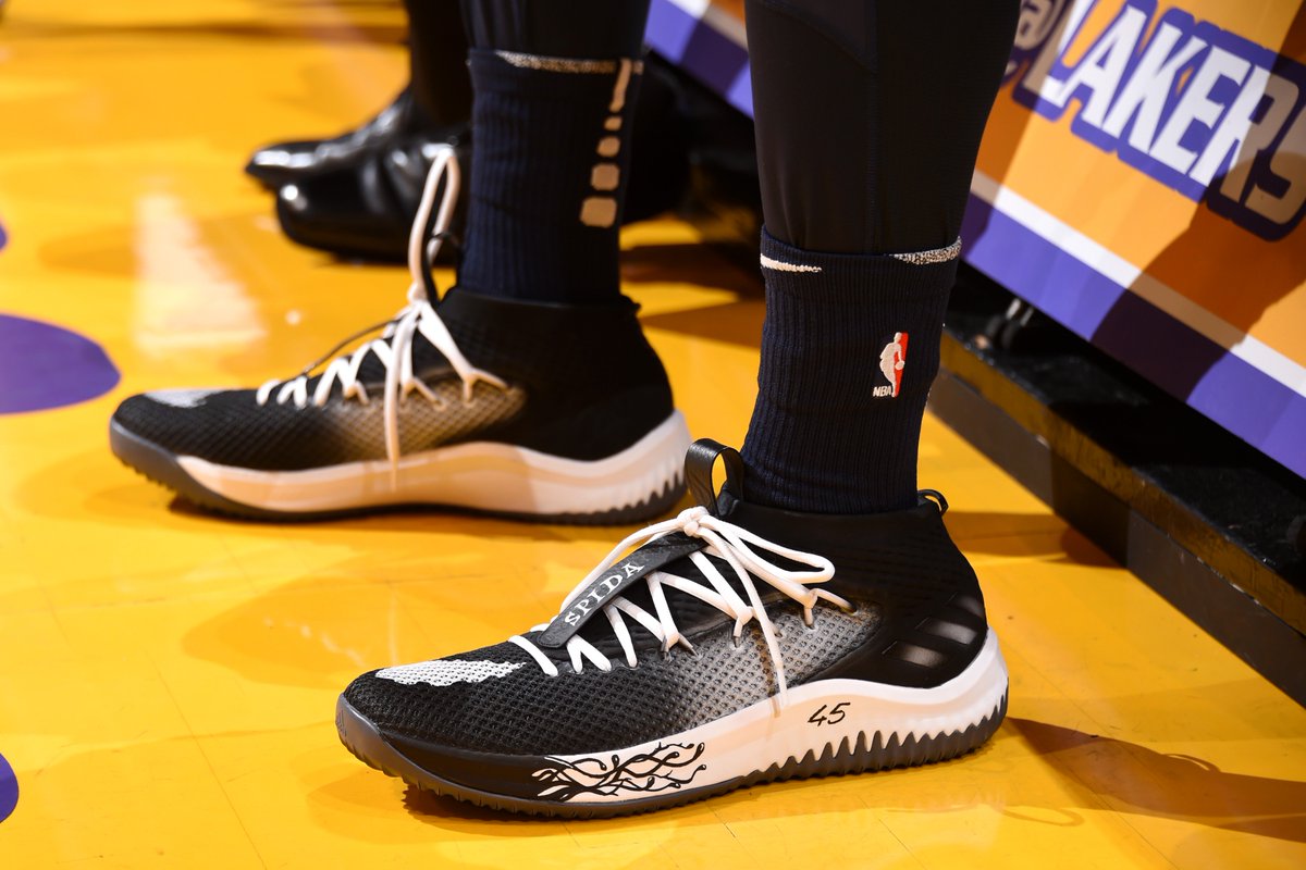 adidas dame 4 venom