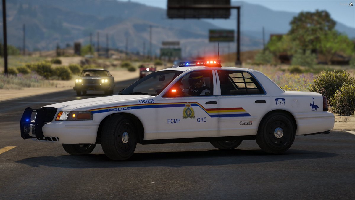 MG_JElliott's tweet photo. Driving the CVPI is fun! @MountiesGroup https://t.co/tHiMi6lK4V