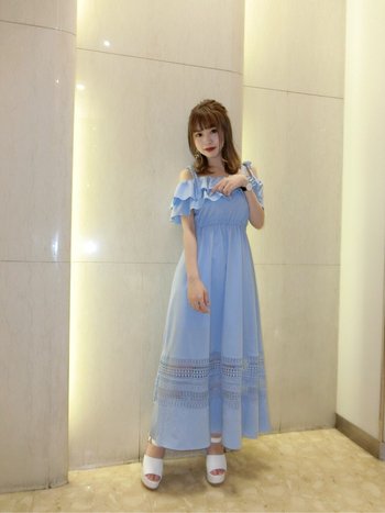 Cecil Mcbee New Item 今年も大人気のマキシ丈ワンピースが登場 肩紐で調整出来るので身長が気になる方でも気軽に着て頂けます さりげないレース切り替えが程よく色気を演出してくれます 裾刺繍入りマキシワンピース 7 900 Tax T Co Cecil Mcbee New Item 今年も大人気のマキシ丈ワンピースが登場 肩紐で調整出来るので身長が気になる方でも気軽に着て頂けます さりげないレース切り替えが程よく色気を演出してくれます 裾刺繍入りマキシワンピース 7 900 Tax T Co