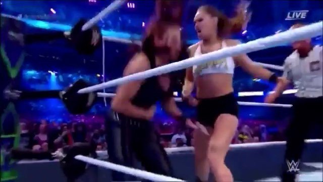 Boxingego's tweet photo. Oh shit! Y’all feeling them Rowdy Ronda Rousey punches or not? Lol @50cent @boxingego #rondarousey #wwe #wwf #punchgame #bodyshot #ego #boxingego https://t.co/s5VcWzrywx https://t.co/pz2FQPELuP