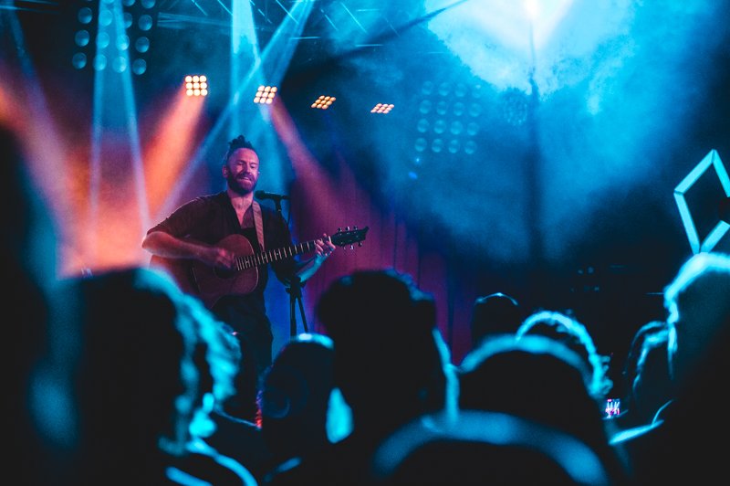 musicinsight's tweet photo. Perth enjoyed a bit of Sunday night @NewtonFaulkner to round out the weekend... #NewtonFaulkner #JackRabbitSlims #Perth https://t.co/yTaRrC33KS