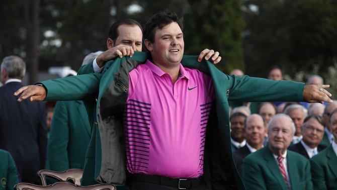 esport3's tweet photo. ⛳ Patrick Reed no falla a la jornada final i s'adjudica el #Masters18 https://t.co/q94eDJb6MT https://t.co/IEiNcCz4mh