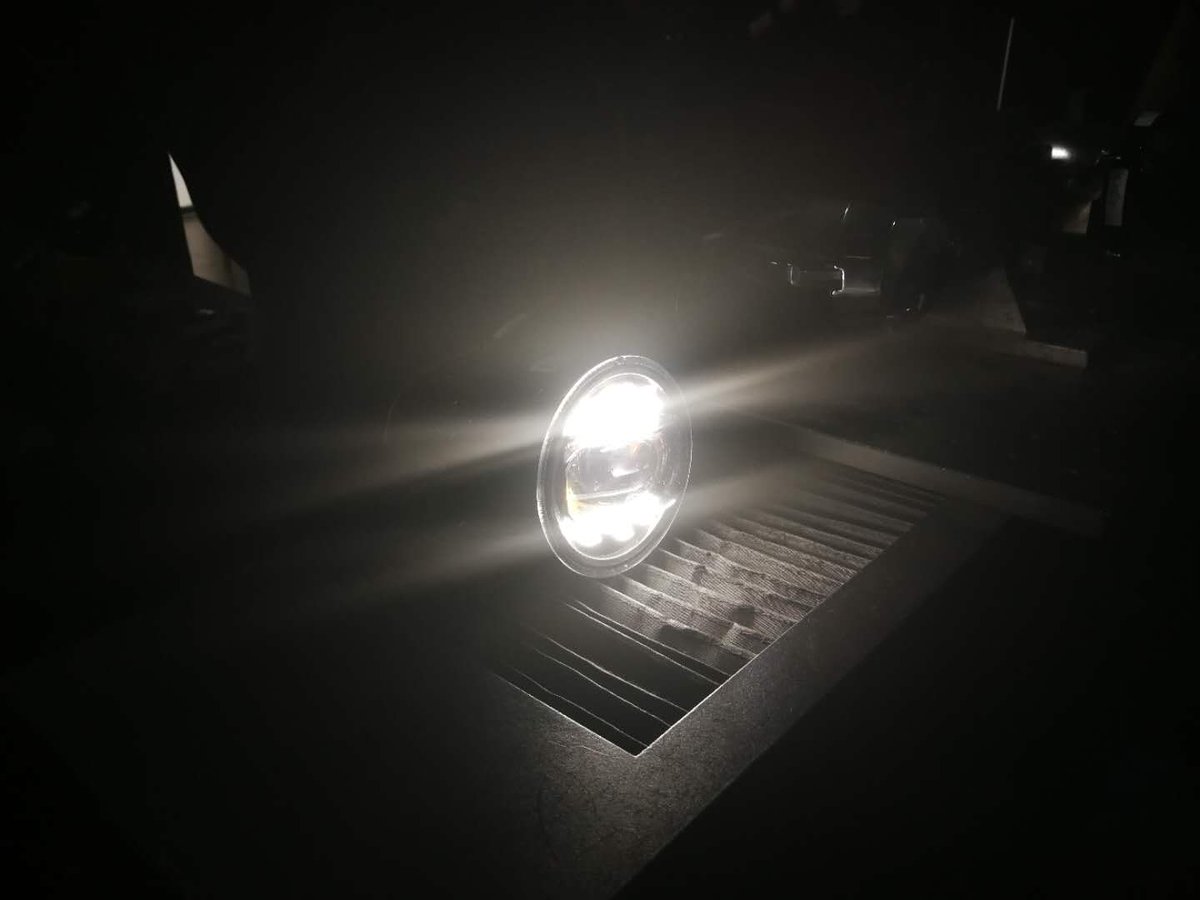 LEDheadlightss's tweet image. KBO BRAND LED FOG LAMP.

The fog light is the ideal replacement for most conventional fog lights with a diameter of 90 millimeters.
