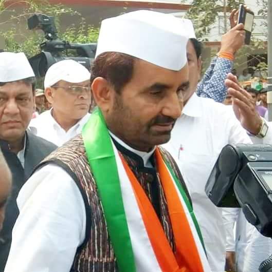 afzalmzpr's tweet photo. कल कांग्रेस मुख्यालय सदाकत आश्रम पटना में अखिल भारतीय कांग्रेस कमिटी के बिहार प्रभारी आदरणीय श्री शक्तिसिंह गोहिल और बिहार प्रदेश प्रभारी अध्यक्ष आदरणीय श्री कौकब कादरी के साथ। https://t.co/BtEOrnXaXi