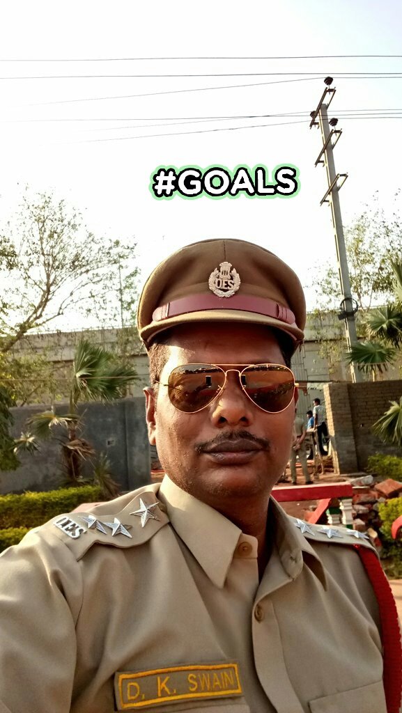 DebendraDfo's tweet photo. Preparing for #fireserviceweek....😎😎#sweatingalot #ProudToBe #HumTaiyarHain https://t.co/70hR3XPlQK