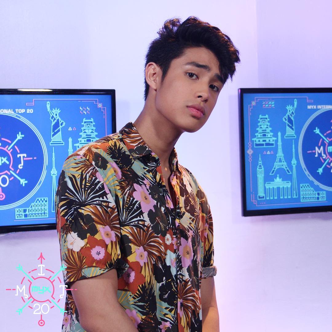 doseofdonnyp's tweet photo. #MIT20 with VJ Donny at 3PM today! 💗 https://t.co/QgkxjA47DW